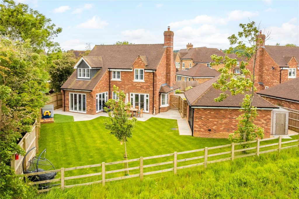 New Road, Waddesdon, Berkshire